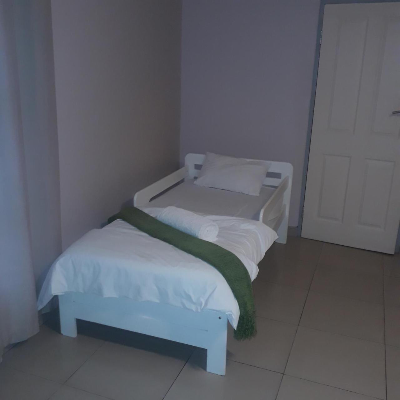 Elilo Bed And Breakfast Уолфиш-Бей Экстерьер фото