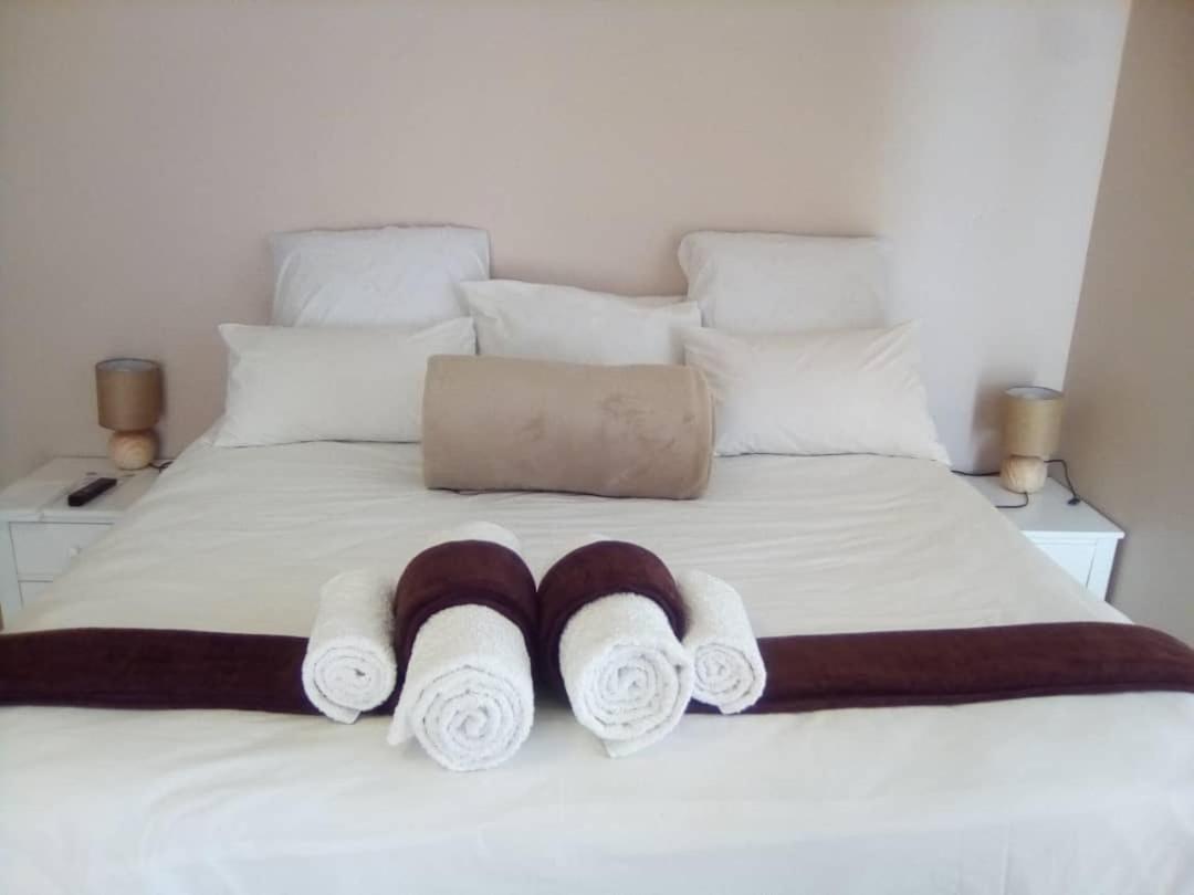 Elilo Bed And Breakfast Уолфиш-Бей Экстерьер фото